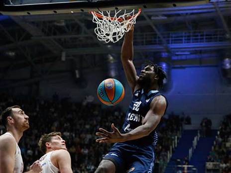 בפוזה אופיינית (GETTY)