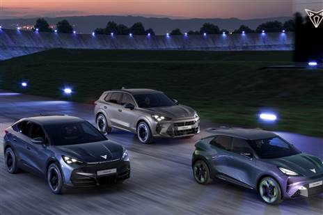 שלושה דגמים בדרך