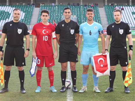 מדמון. המנהיג והקפטן (אסי קיפר)