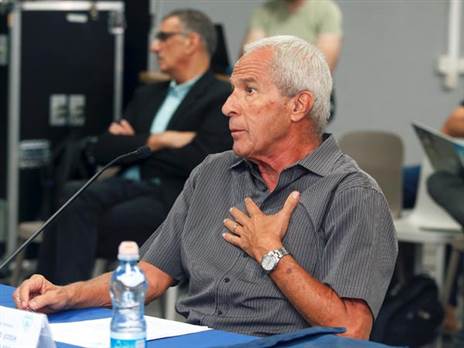 "יפגע בהרתעה". סטרשנוב (אלן שיבר)