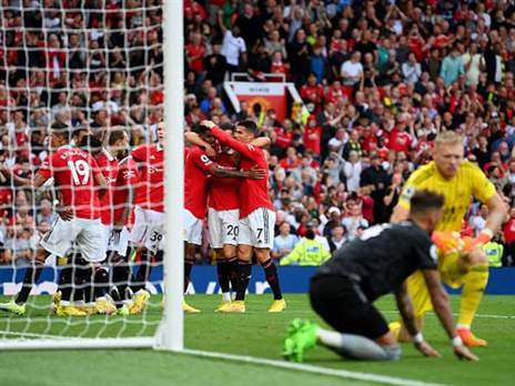 חגיגה קבוצתית (GETTY)