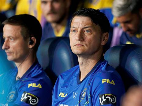 עלה במערך נסוג ואגרסיבי, זה לא הלך. איביץ' (אלן שיבר)