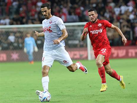 קיבל מחמאות, עבד אלחמיד (דני מרון)