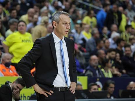 עודד קטש. סימן מספר נקודות לחיוב (GETTY)