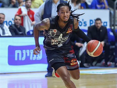 אחרי שהושמץ, היה קרוב לטריפל דאבל. סמית' (דני מרון)