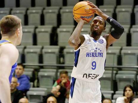 קמפ להט (אלן שיבר)