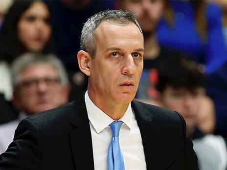 "מרטין בגרף עליה", קטש (אלן שיבר)