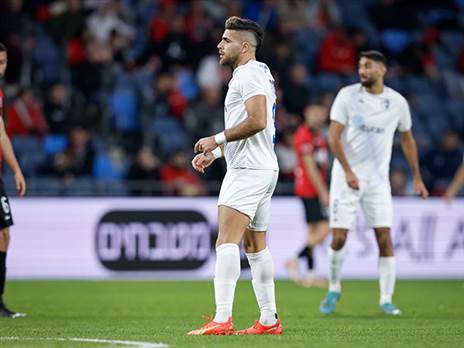 "תבניתיים מדי, לא יצירתיים". ק"ש מאוכזבת אחרי ההפסד (צילום: מאור אלקסלסי)