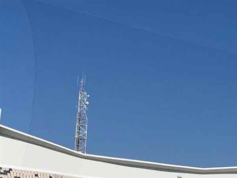 (היכלי הספורט)