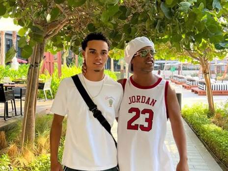 (הטוויטר של פבריציו רומנו)