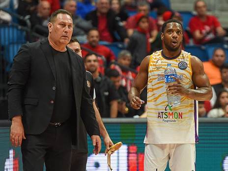 "אנחנו בנדנדה במחזורים האחרונים (ברני ארדוב)