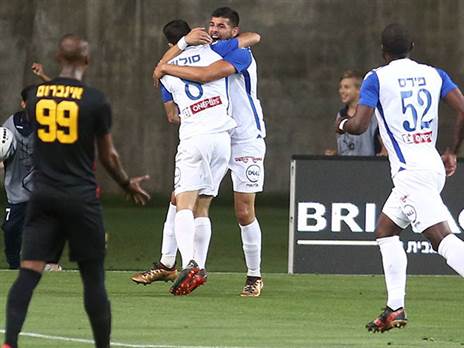 חוגג עם סולומון. בקרוב בנבחרת? (אלן שיבר)