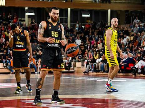 "יתפוצץ נגד מכבי" (GETTY)