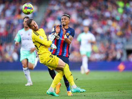ראפיניה התקשה (Eric Alonso/Getty Images)