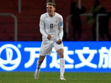 "ראיתי שסניור הוא בול מה שאני צריך" (Getty)