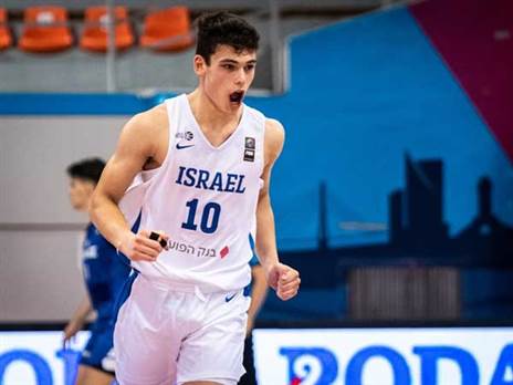 טורניר אדיר גם שלו. מאייר (FIBA)