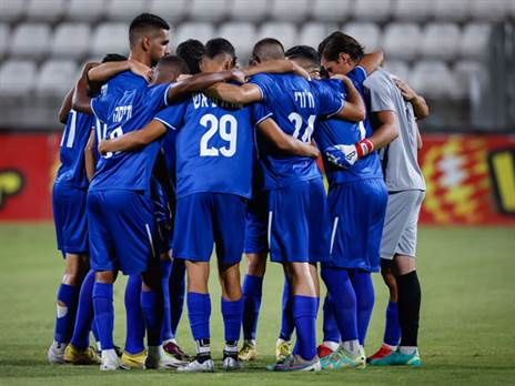 מחכים (מאור אלקסלסי)