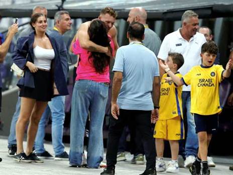 וירד מהמגרש (אלן שיבר)