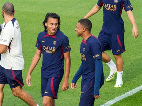 קיליאן אמבפה ואחיו איתן. השיחה נשארה מאחור _Hugo Pfeiffer/Icon Sport via Getty Images)