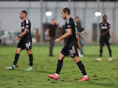 נפרד מהפועל תל אביב. גונסאלס (לירון מולדובן)