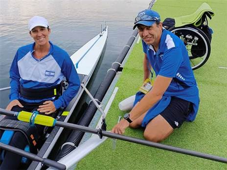 מורן סמואל ומאמנה דימה מרגולין (ראובן מגנג'י)