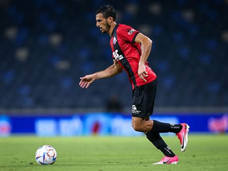 חאתם עבד אלחמיד במדי הפועל חיפה. איפה ישחק? (מאור אלקסלסי)