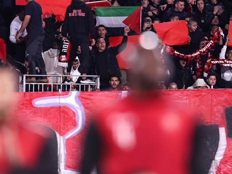 נתפס ועוכב המניף