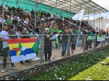 הקהל בעוספייה שמילא את היציעים