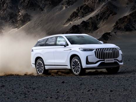 ג'אקו J8: פלאג-אין עם סוללת ענק של 34.5 קוט"ש