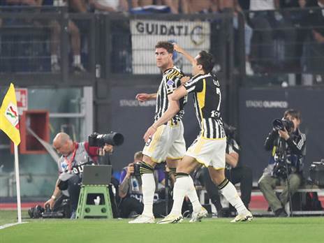 ולאחוביץ` כבש כבר אחרי ארבע דקות (Paolo Bruno/Getty Images)