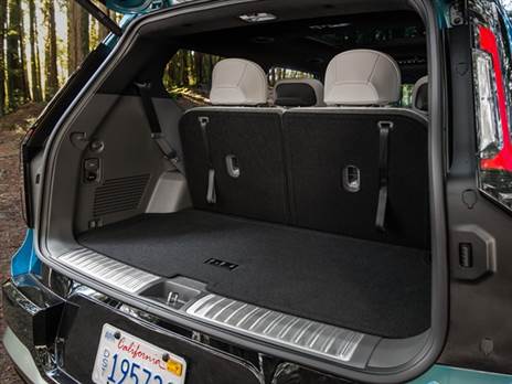 כשכל המושבים בשימוש עדיין ישאר מספיק מקום למטען