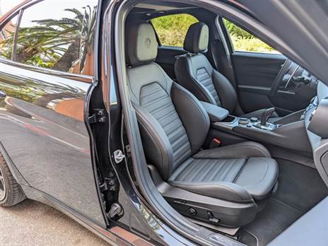 בולוצ'ה המושבים ספורטיביים ותומכים יותר