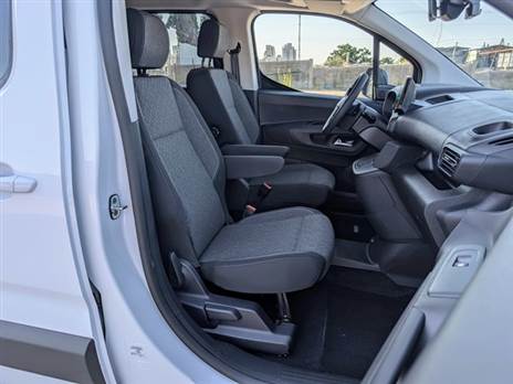 מושבים קדמיים נוחים גם בנסיעות ארוכות