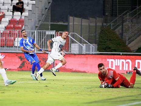 אבל זה היה הערב של ריינה ואבו פרחי (קובי אליהו)