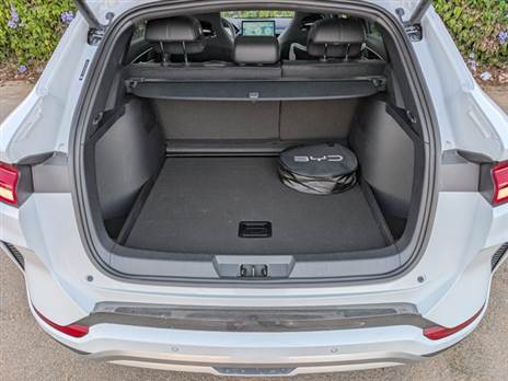 תא מטען גדול ושימושי