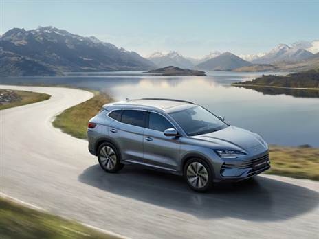 סוללה גדולה יותר לפלאג-אין עם טווח של 125 ק“מ