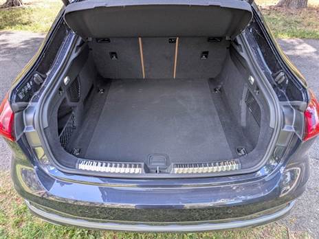 יתרון הדלת החמישית ותא מטען גדול ושימושי