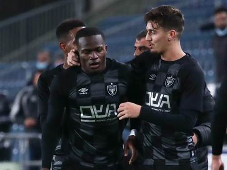 עבר לא מעט (אלן שיבר)