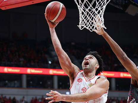 משחק ענק שלו לא עזר להפועל ת“א (אלן שיבר)