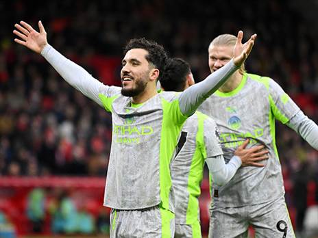 (Photo by Clive Mason/Getty Images)