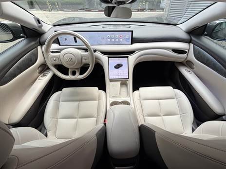 תא נוסעים טכנולוגי ואיכותי