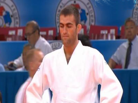 מסתבך. פללאשווילי