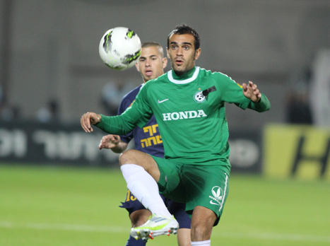 עמאשה. ישב על הספסל (יוסי שקל)