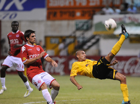 שילמדו מה זאת הקרבה. בנימין (ניר בוקסנבאום)