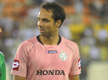 יעבור למרכז? ניר דוידוביץ' (אלן שיבר)