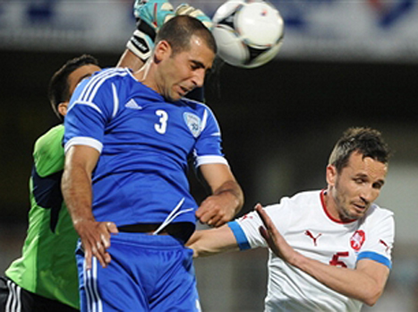 טל בן חיים מול הצ'כים (GETTYIMAGES)