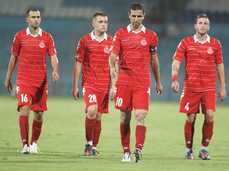 איחרו בעליה למגרש, וייענשו (אלן שיבר)