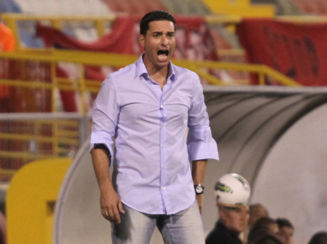 שיחה קשה בהפסקה. דורה (קובי אליהו, וואלה!)