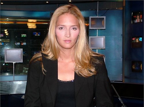 גילי שם טוב, חצתה את הקווים (יח"צ)