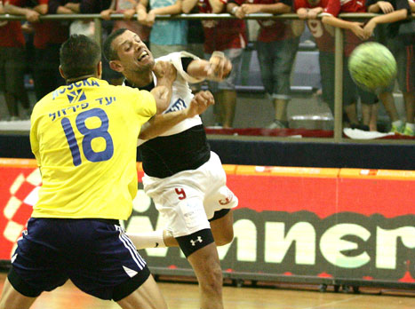 הדרבי הראשון של העונה (דוד פליגל, איגוד הכדוריד)